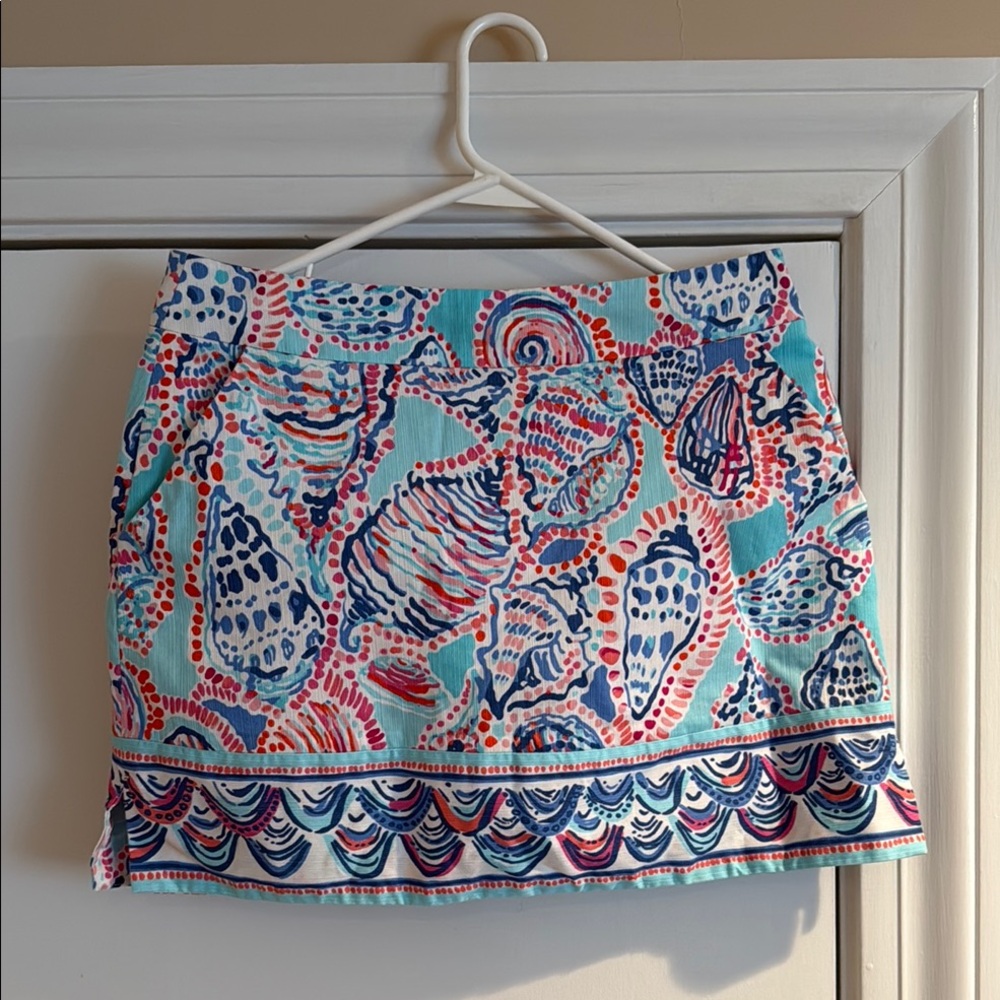 Lilly Pulitzer size 4 Skort. Excellent condition. Barely worn